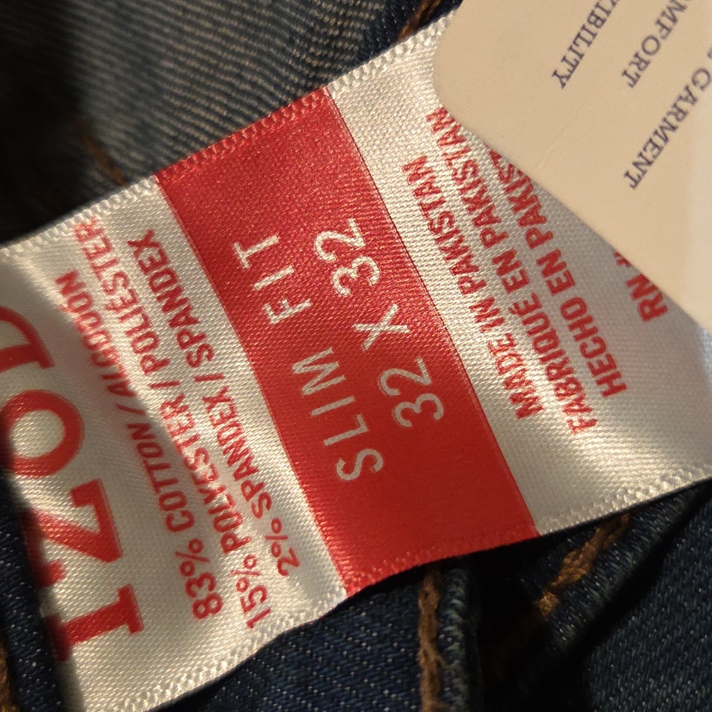 Izod Men’s Slim Straight Jeans in Dark Blue Wash - Picture 7 of 8